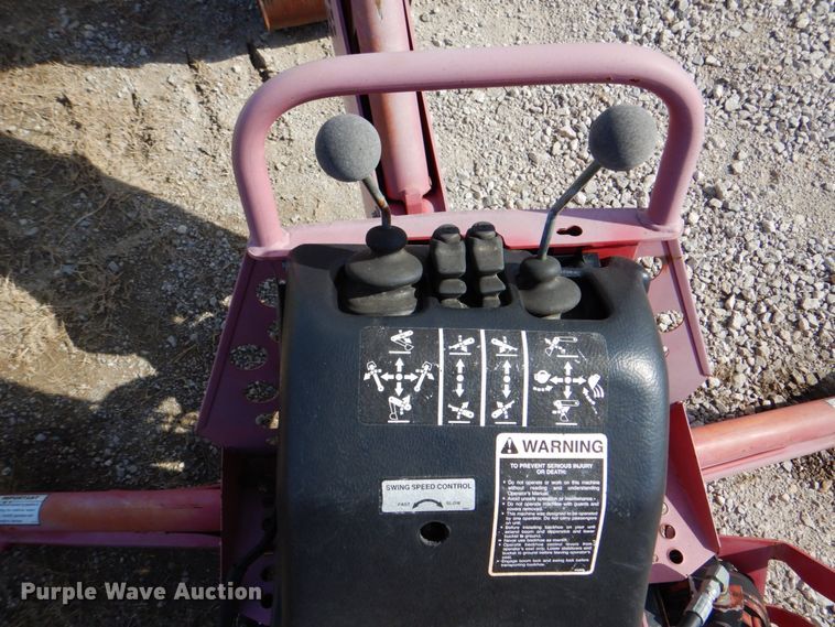 image for item HW9892 Mahindra 3375 backhoe attachment