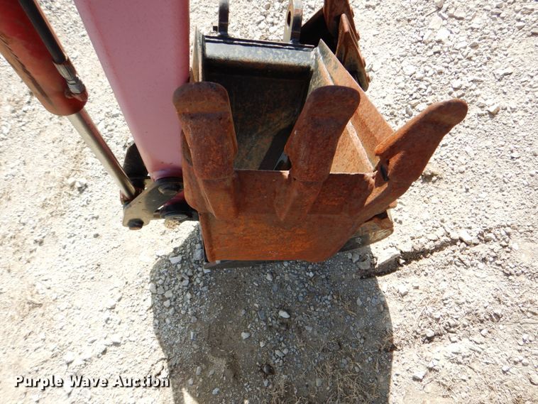 image for item HW9892 Mahindra 3375 backhoe attachment