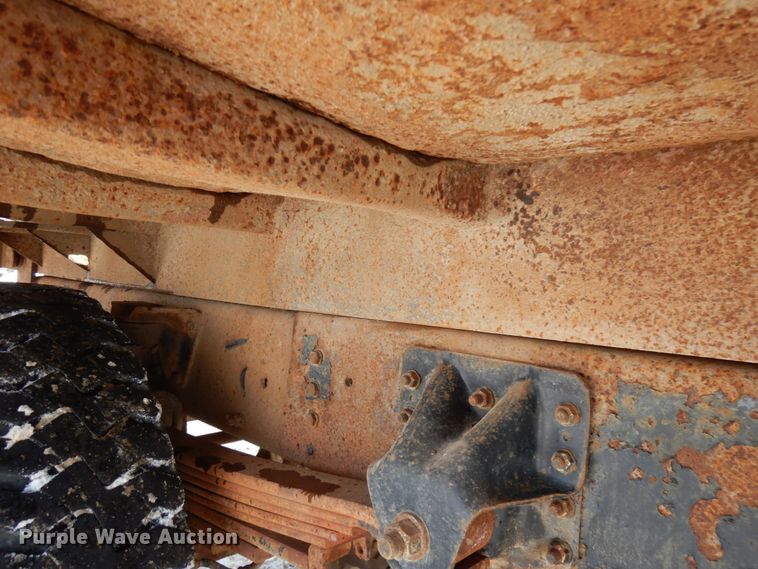 image for item HX9662 1999 GMC C6500  dump truck