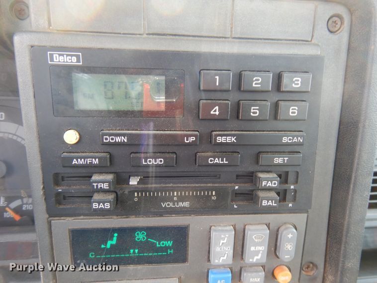 image for item HX9662 1999 GMC C6500  dump truck