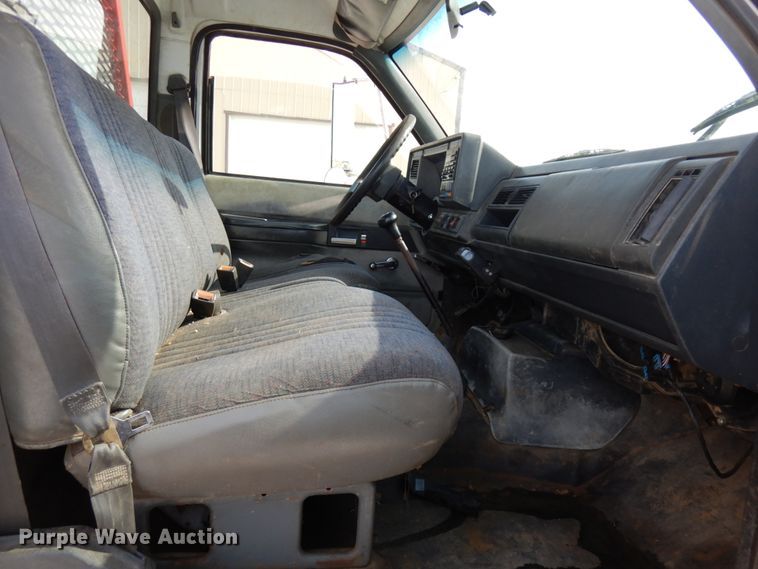 image for item HX9662 1999 GMC C6500  dump truck