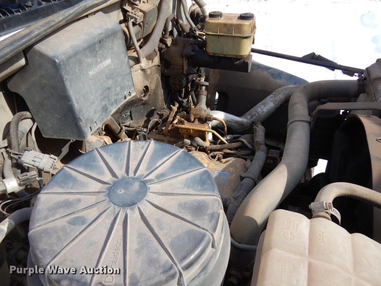 image for item HX9662 1999 GMC C6500  dump truck