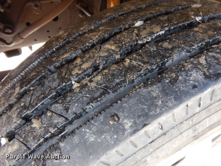 image for item HX9662 1999 GMC C6500  dump truck