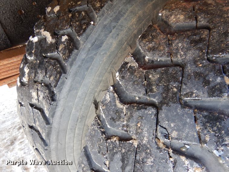 image for item HX9662 1999 GMC C6500  dump truck