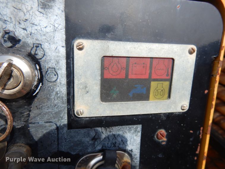 image for item HX9663 1999 Vermeer D10X15  directional boring unit