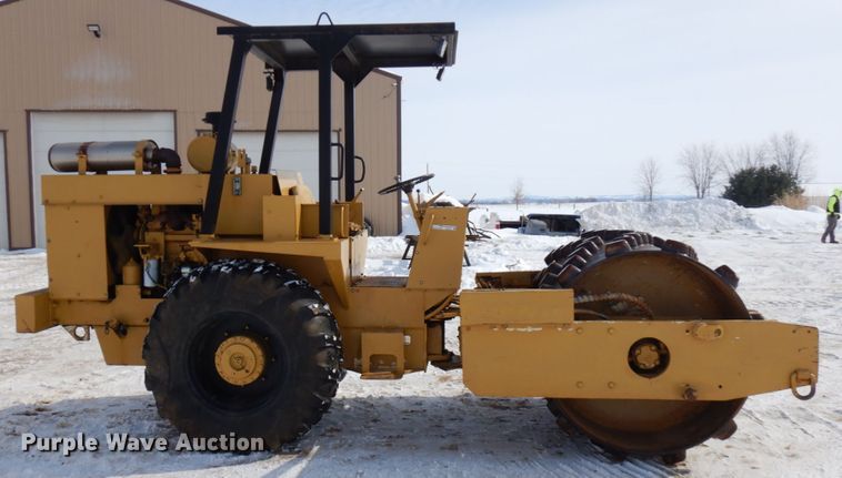 image for item HX9664 Tampo RP-16D  vibratory single drum roller