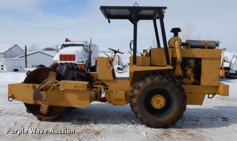 image for item HX9664 Tampo RP-16D  vibratory single drum roller