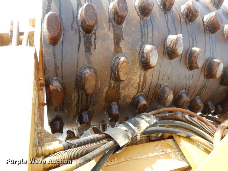 image for item HX9664 Tampo RP-16D  vibratory single drum roller