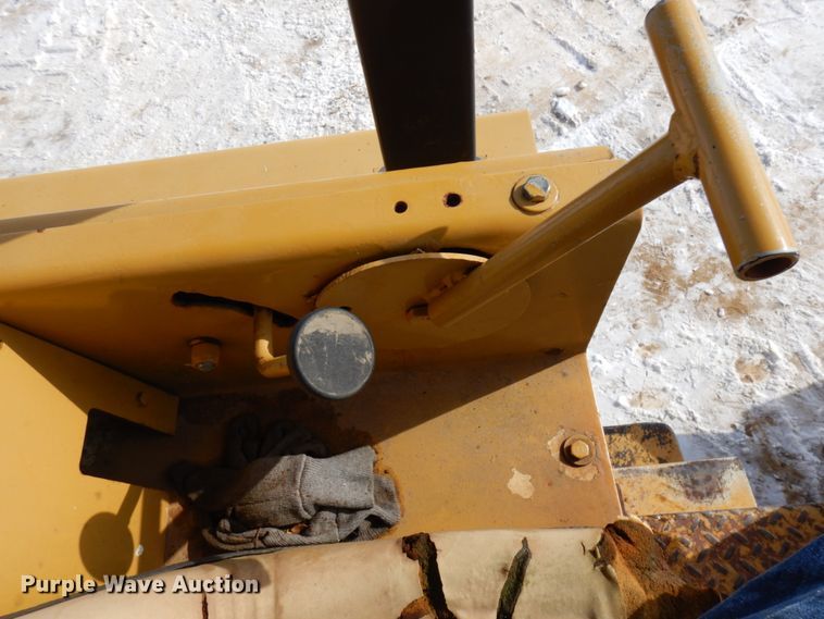 image for item HX9664 Tampo RP-16D  vibratory single drum roller