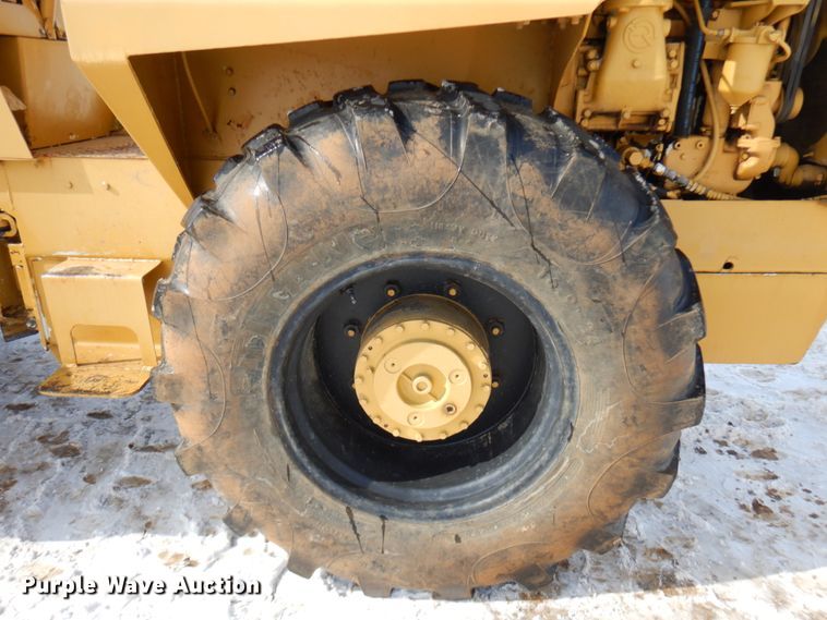 image for item HX9664 Tampo RP-16D  vibratory single drum roller