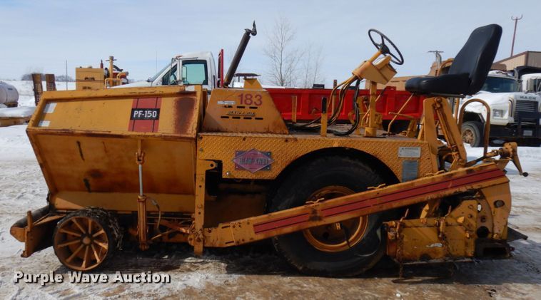 image for item HX9665 1988 Blaw Knox PF150  paver