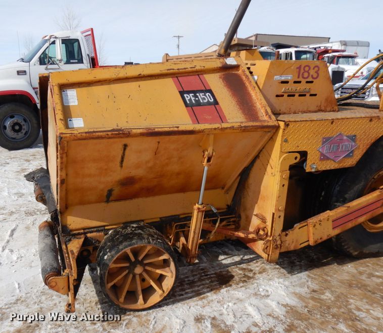 image for item HX9665 1988 Blaw Knox PF150  paver