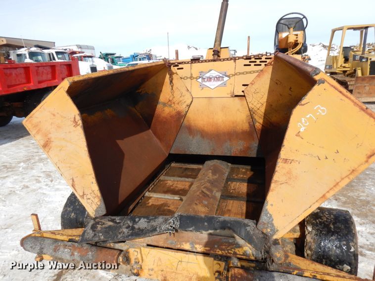 image for item HX9665 1988 Blaw Knox PF150  paver