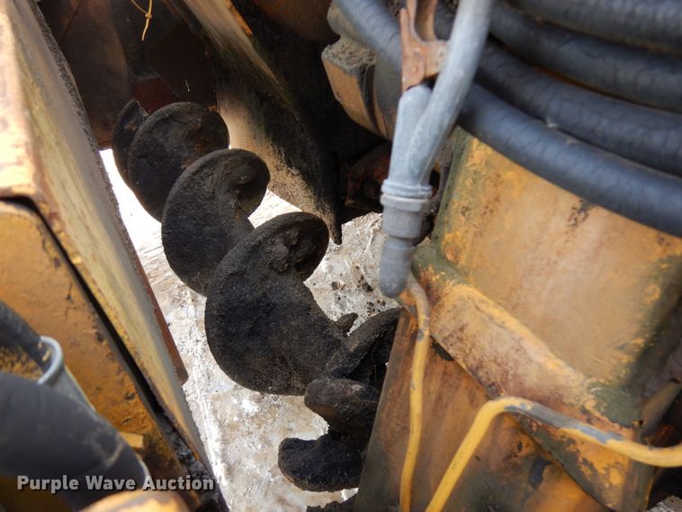 image for item HX9665 1988 Blaw Knox PF150  paver