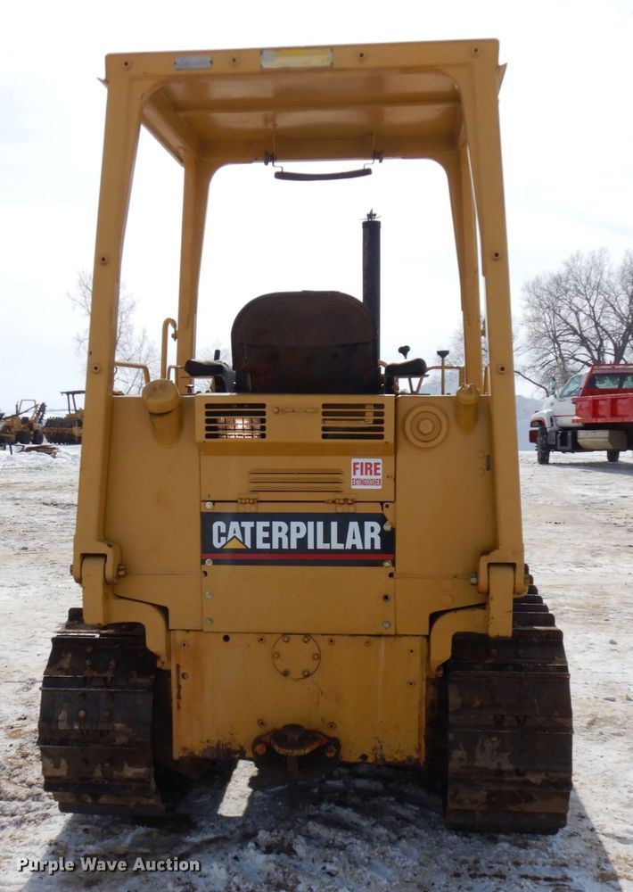 image for item HX9666 1988 Caterpillar D3C  dozer