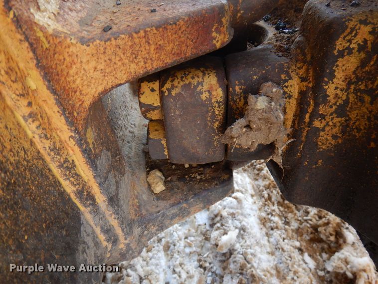 image for item HX9666 1988 Caterpillar D3C  dozer