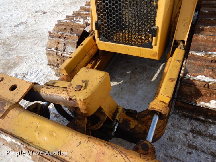 image for item HX9666 1988 Caterpillar D3C  dozer