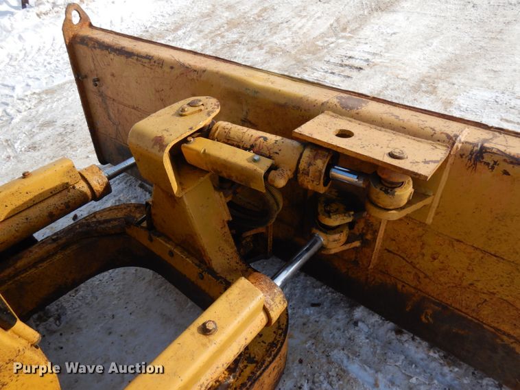 image for item HX9666 1988 Caterpillar D3C  dozer
