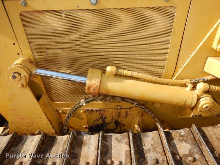 image for item HX9666 1988 Caterpillar D3C  dozer