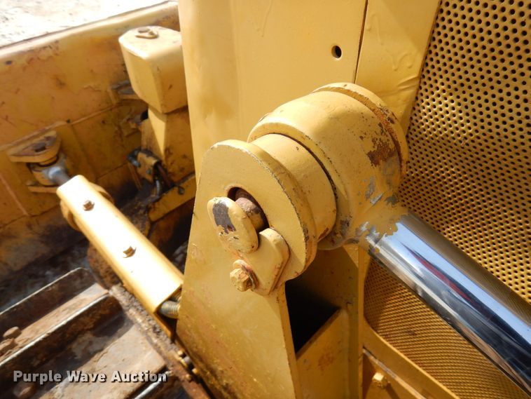 image for item HX9666 1988 Caterpillar D3C  dozer