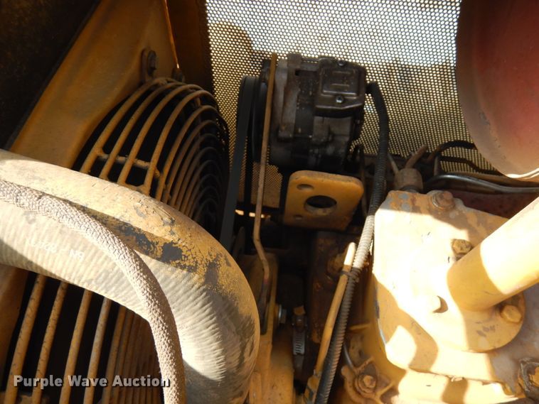 image for item HX9666 1988 Caterpillar D3C  dozer