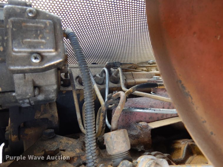 image for item HX9666 1988 Caterpillar D3C  dozer