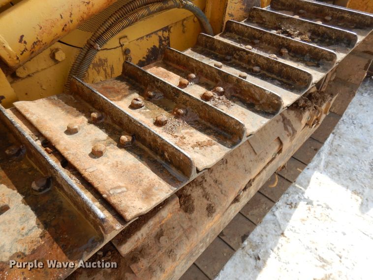 image for item HX9666 1988 Caterpillar D3C  dozer