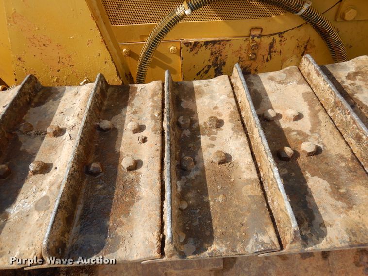 image for item HX9666 1988 Caterpillar D3C  dozer