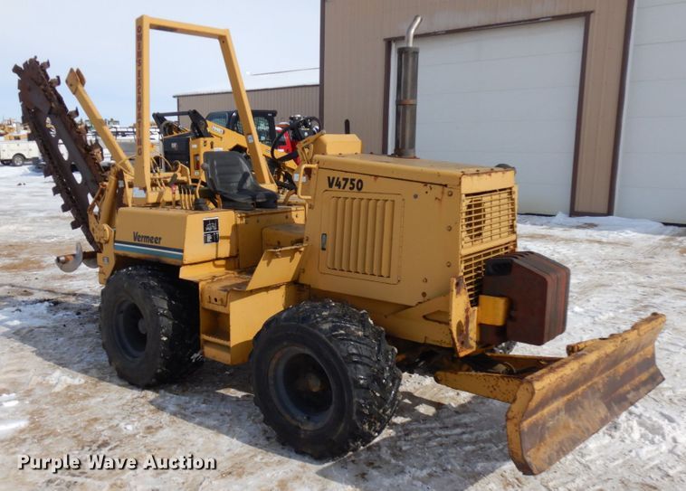 image for item HX9667 1994 Vermeer V4750  trencher