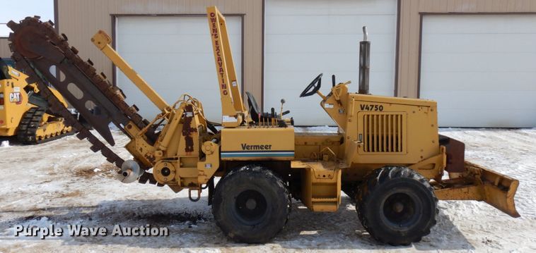image for item HX9667 1994 Vermeer V4750  trencher