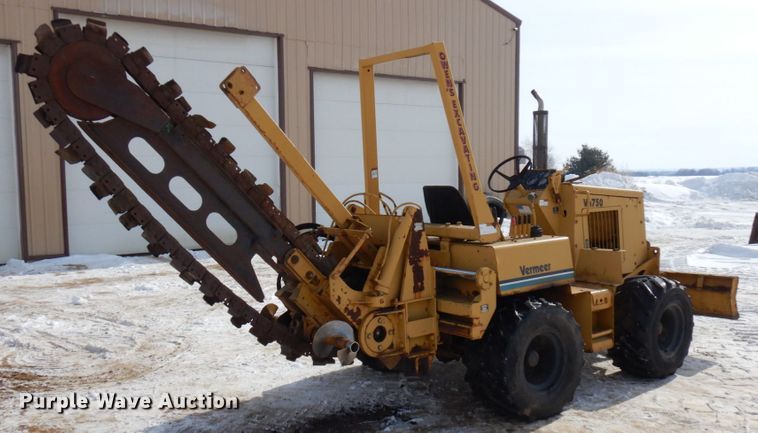 image for item HX9667 1994 Vermeer V4750  trencher