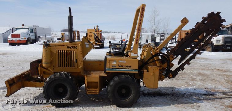 image for item HX9667 1994 Vermeer V4750  trencher
