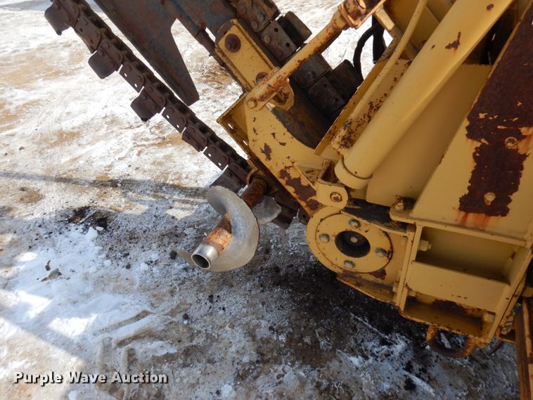 image for item HX9667 1994 Vermeer V4750  trencher