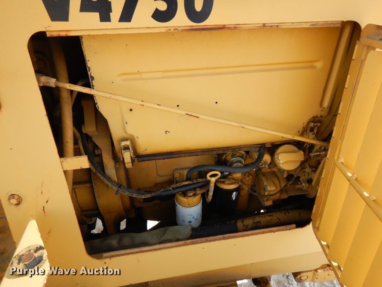 image for item HX9667 1994 Vermeer V4750  trencher