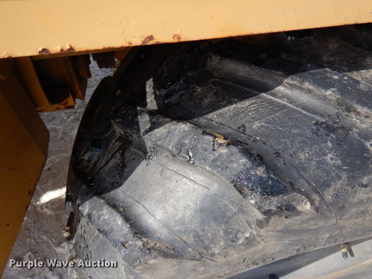 image for item HX9667 1994 Vermeer V4750  trencher