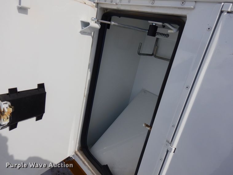 image for item HX9668 Dakota Bodies DK59541 utility bed