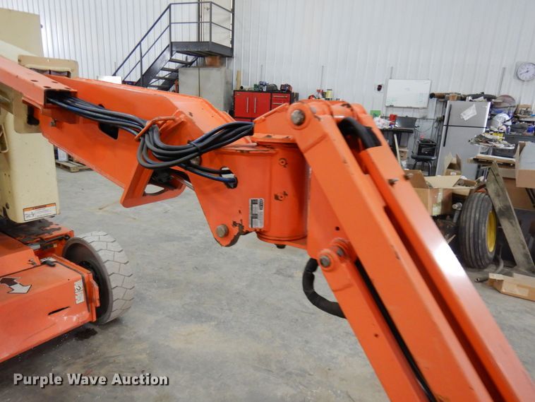 image for item IA9344 2007 JLG E300AJP  boom lift