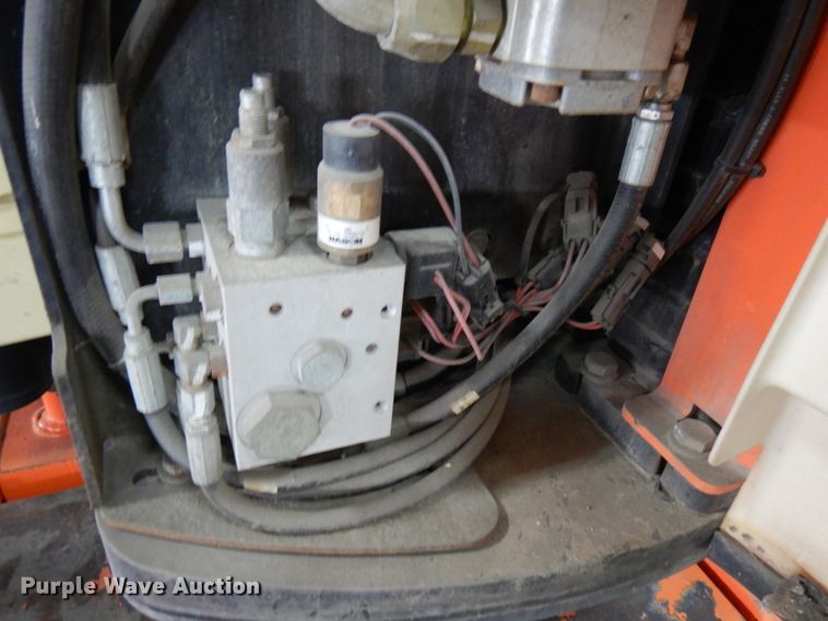 image for item IA9344 2007 JLG E300AJP  boom lift