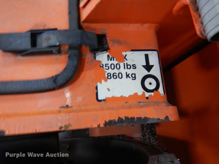 image for item IA9344 2007 JLG E300AJP  boom lift