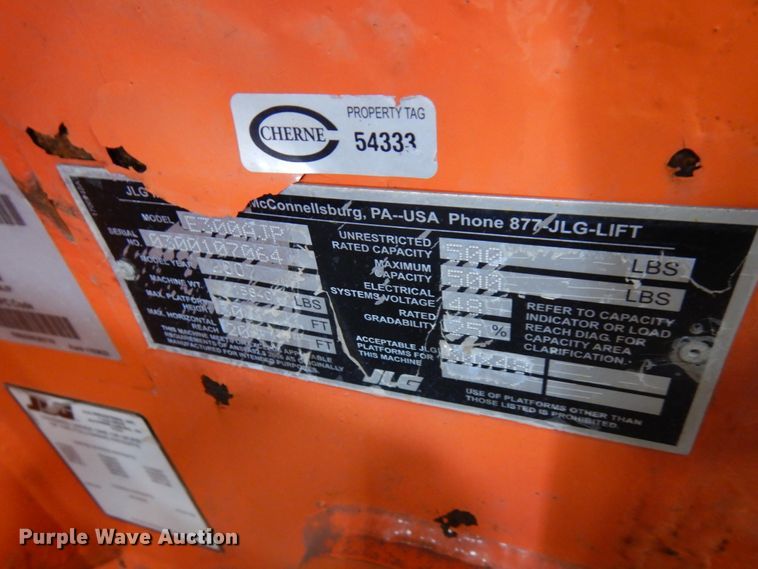 image for item IA9344 2007 JLG E300AJP  boom lift