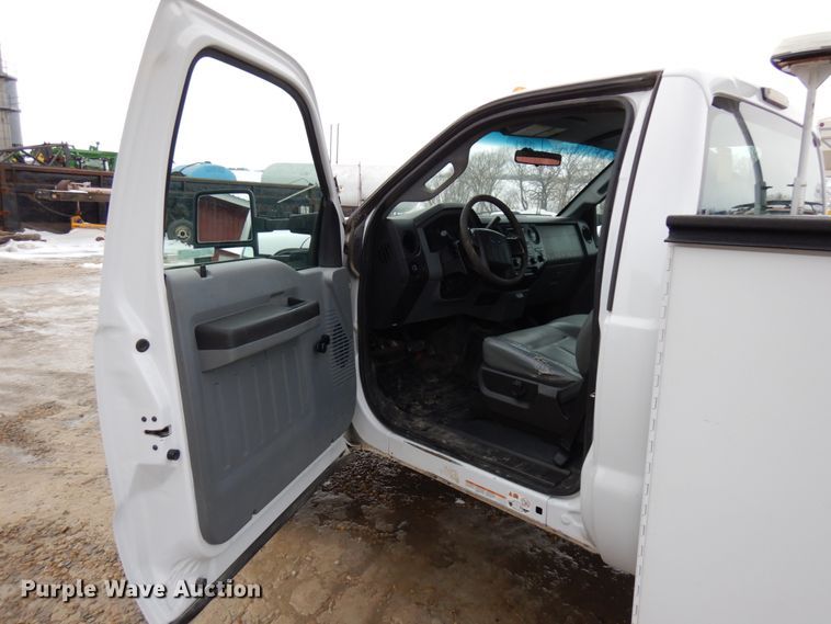 image for item IA9346 2012 Ford F450 Super Duty  utility / service truck