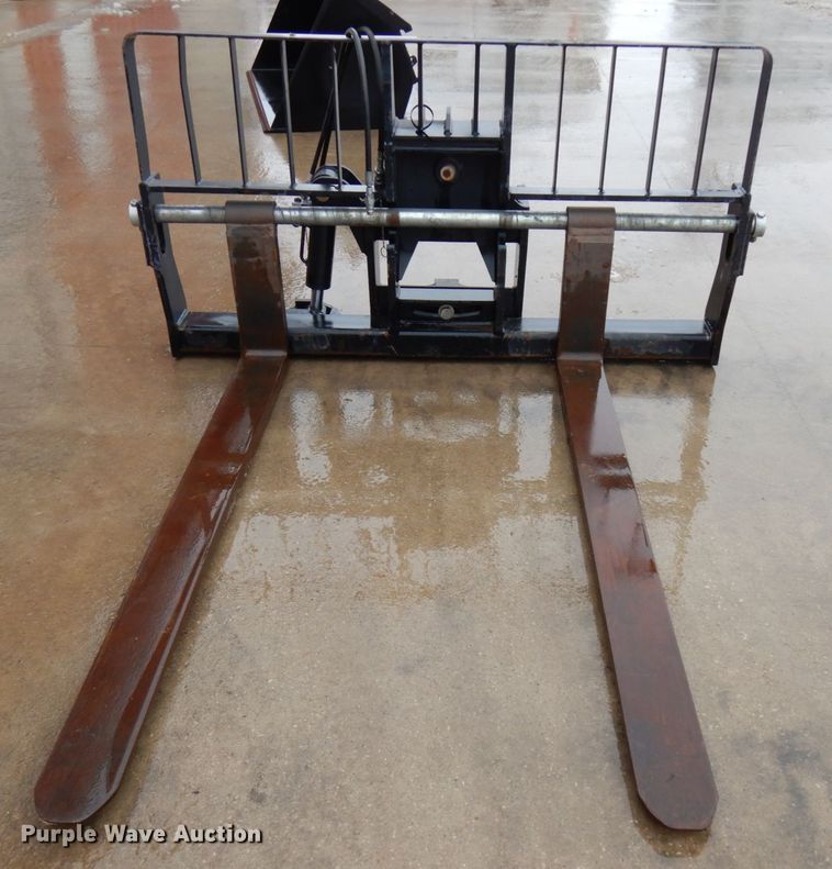 image for item IA9347 Gradall 9140-5079 6'L forks