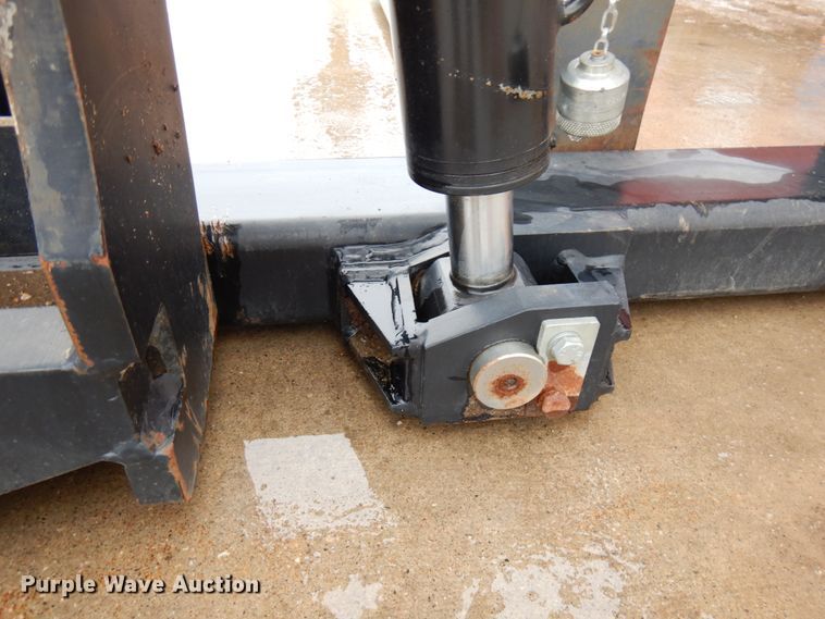 image for item IA9347 Gradall 9140-5079 6'L forks