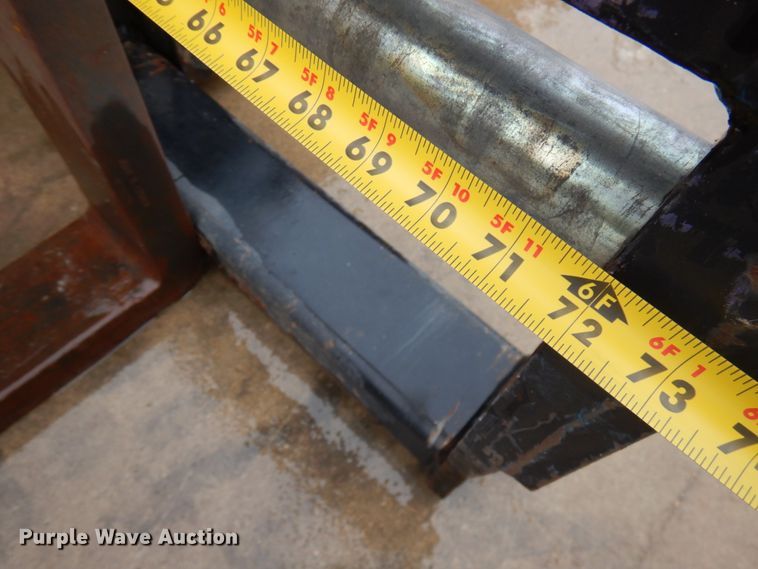 image for item IA9347 Gradall 9140-5079 6'L forks