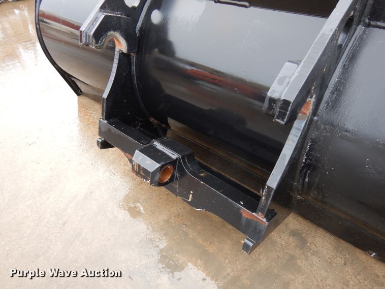 image for item IA9348 JLG 9140-5055 74"W bucket