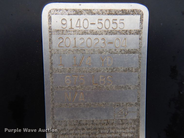 image for item IA9348 JLG 9140-5055 74"W bucket