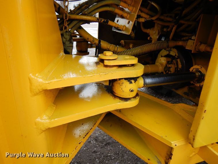 image for item IA9364 1989 John Deere 544E  wheel loader