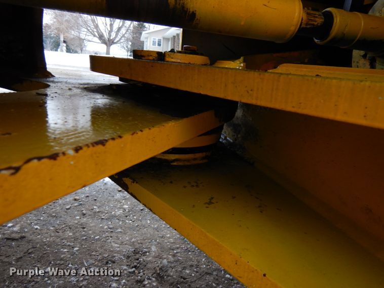 image for item IA9364 1989 John Deere 544E  wheel loader