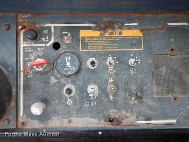 image for item IA9364 1989 John Deere 544E  wheel loader