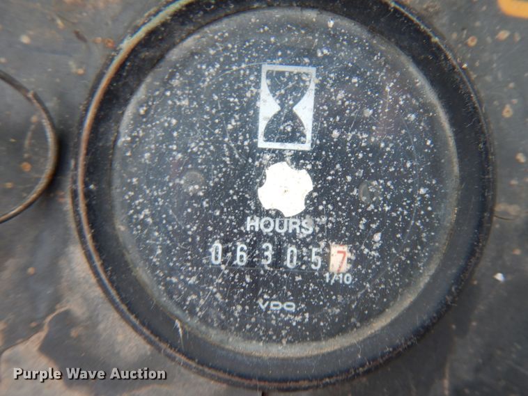 image for item IA9364 1989 John Deere 544E  wheel loader